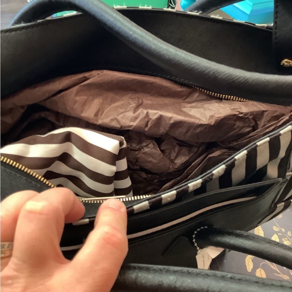 Henri Bendel Black and White Striped diaper bag - Picture 5 of 5